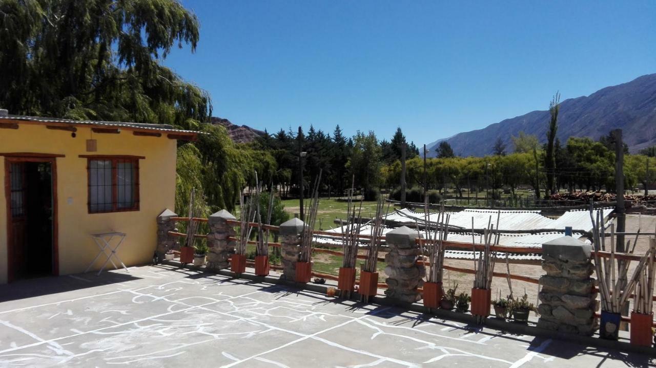 Tilcara Rustica Hostel Bagian luar foto